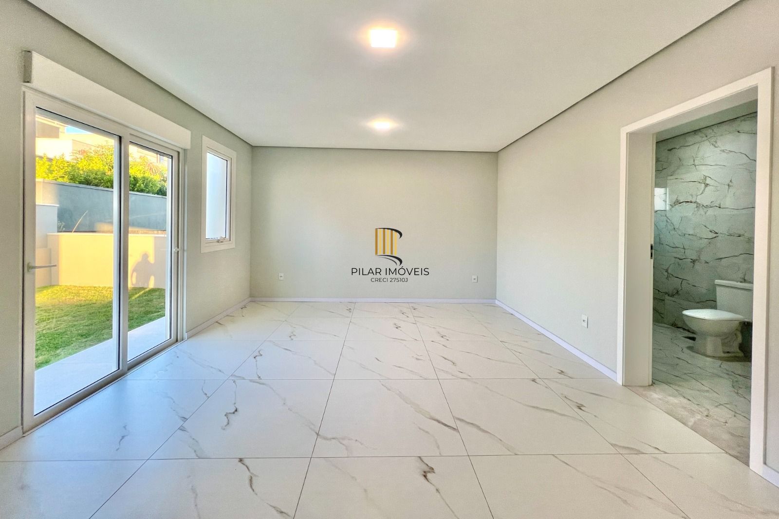 Casa no Condomínio Reservas do Lago em Nova Santa Rita