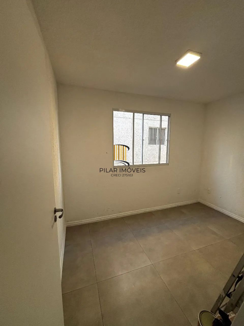 Apartamento 2 dormitórios no bairro Rubem Berta