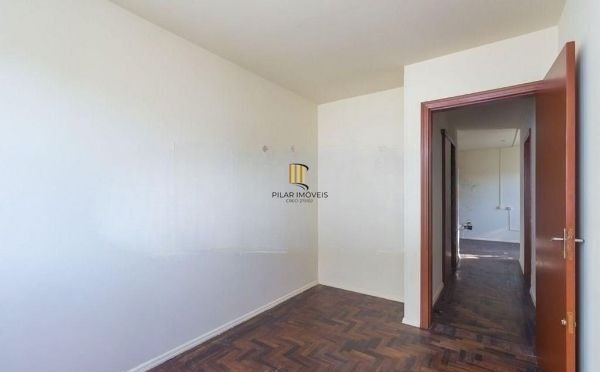 Apartamento no Camaquã de 3 dormitórios