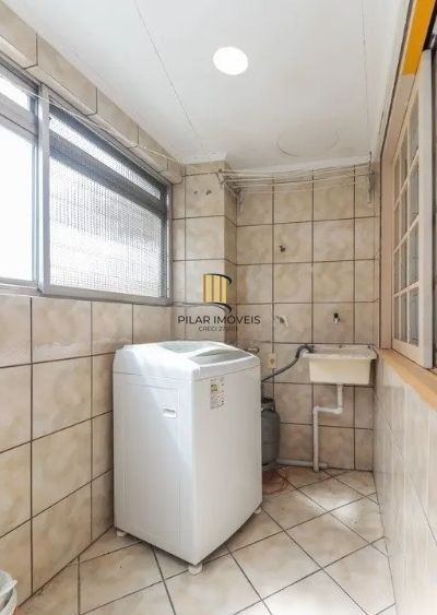 Apartamento na Medianeira de 3 dormitórios e vaga