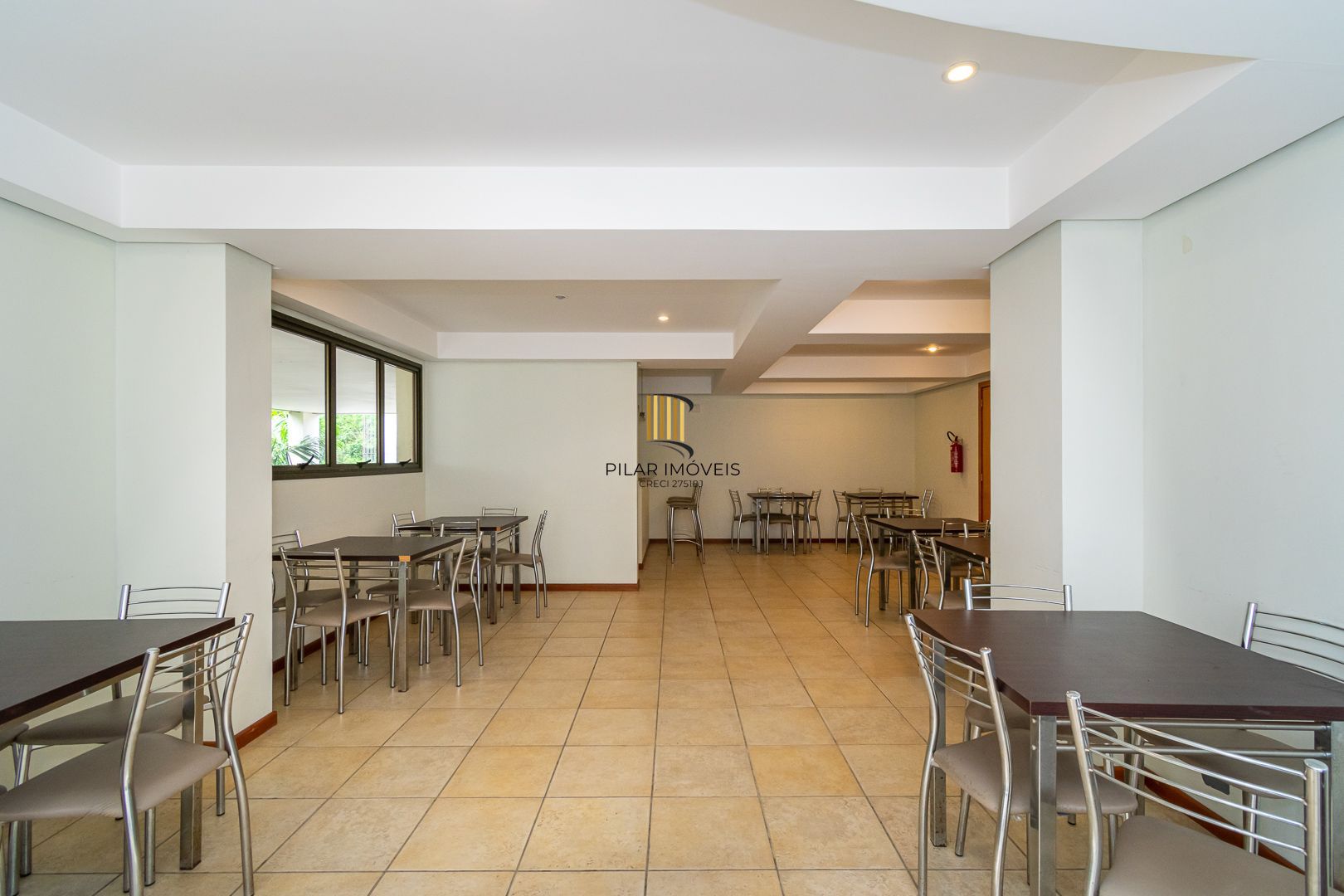 Apartamento impecável, finamente decorado, entrar e morar!