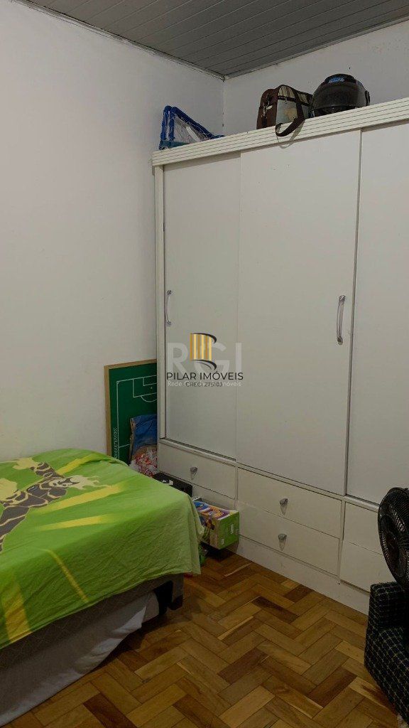 Casa 4 dormitórios 3 banheiros garagem coberta para 3 + carros