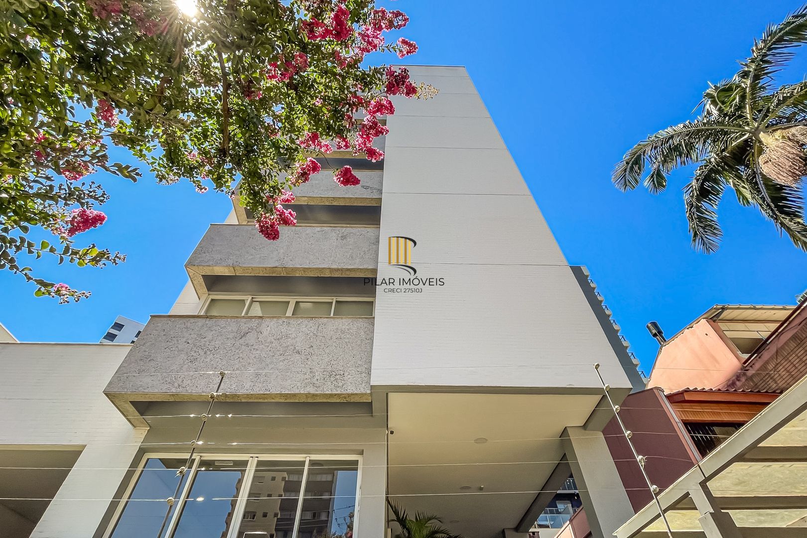 Apartamento Garden no bairro Pertrópolis de 3 dormitórios e 2 vagas DESOCUPADO