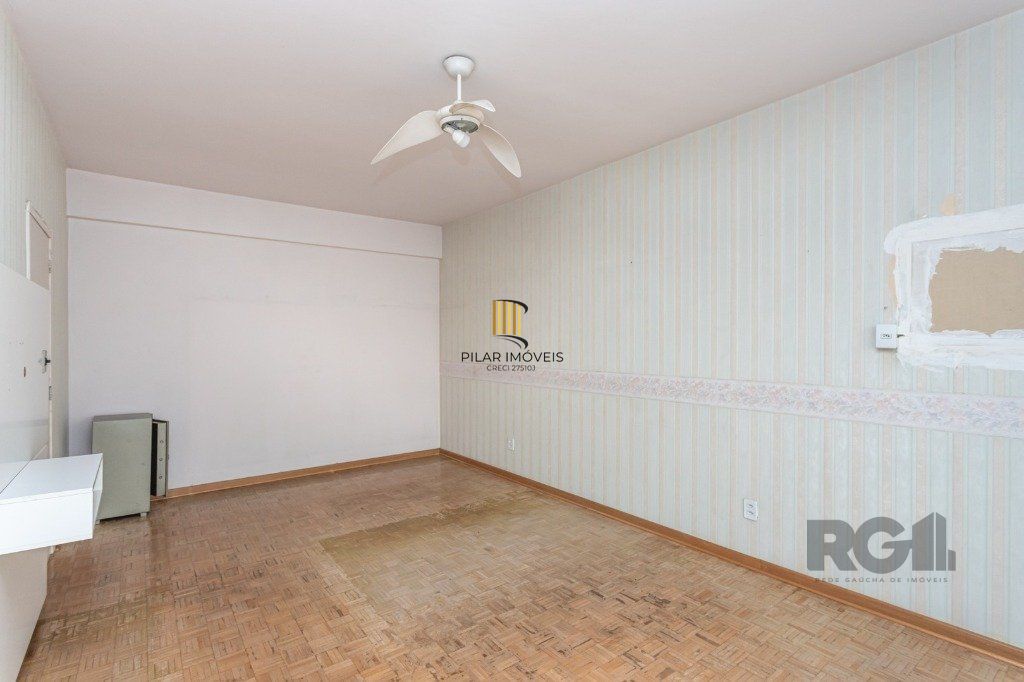 Apartamento no bairro Floresta de 3 dormitórios e vaga DESOCUPADO