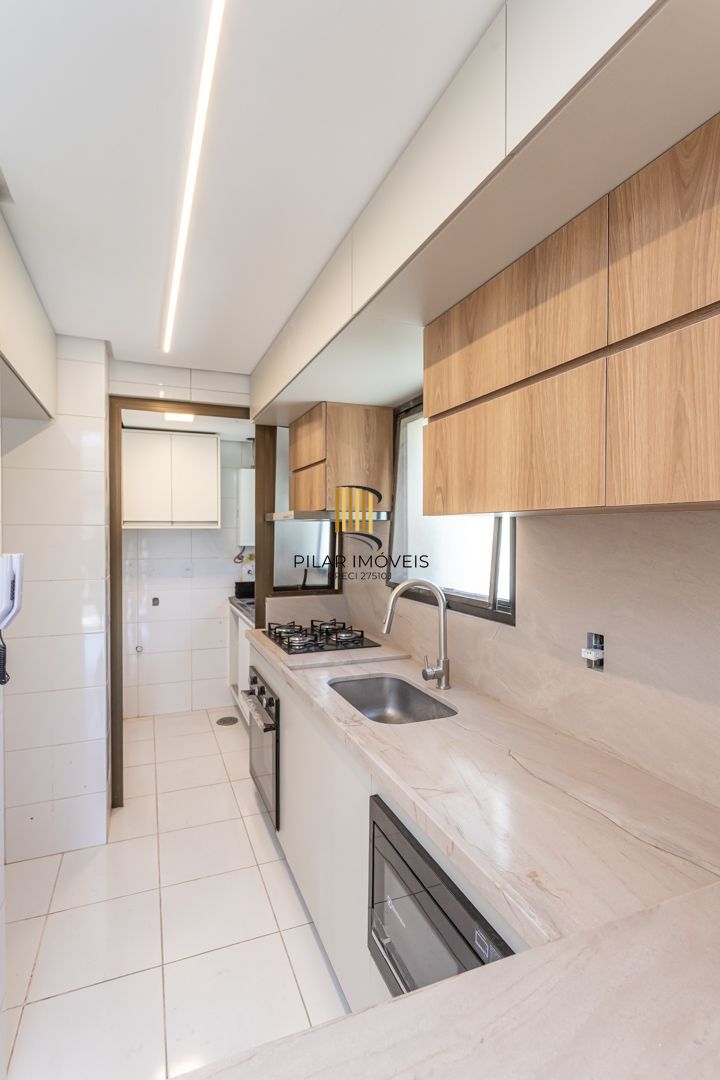 Apartamento no bairro Mont Serrat de 2 suítes e 2 vagas DESOCUPADO