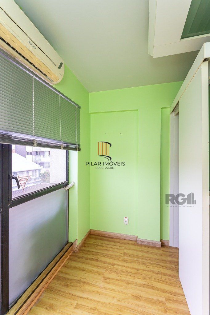 Sala comercial no Menino Deus desocupada