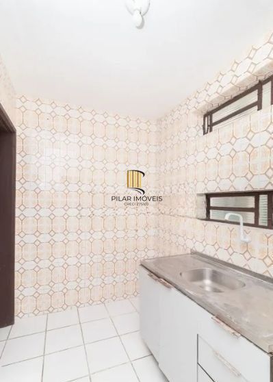 Apartamento no bairro Nonoai de 2 dormitórios e vaga