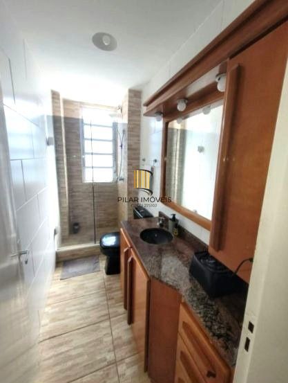 Apartamento de 2 dormitórios no bairro Cristal