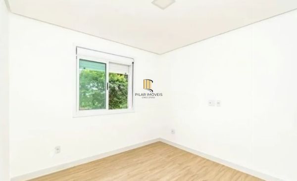 Apartamento de 2 dormitórios e 2 vagas no Cristo Redentor DESOCUPADO