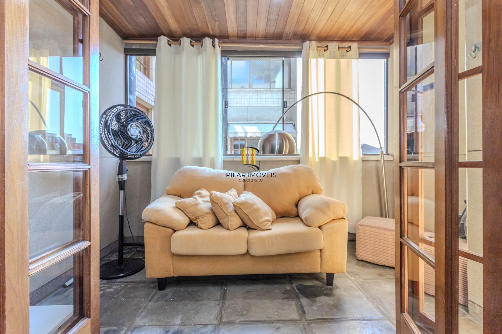 Cobertura duplex no bairro Petrópolis de 3 dormitórios vaga e terraço