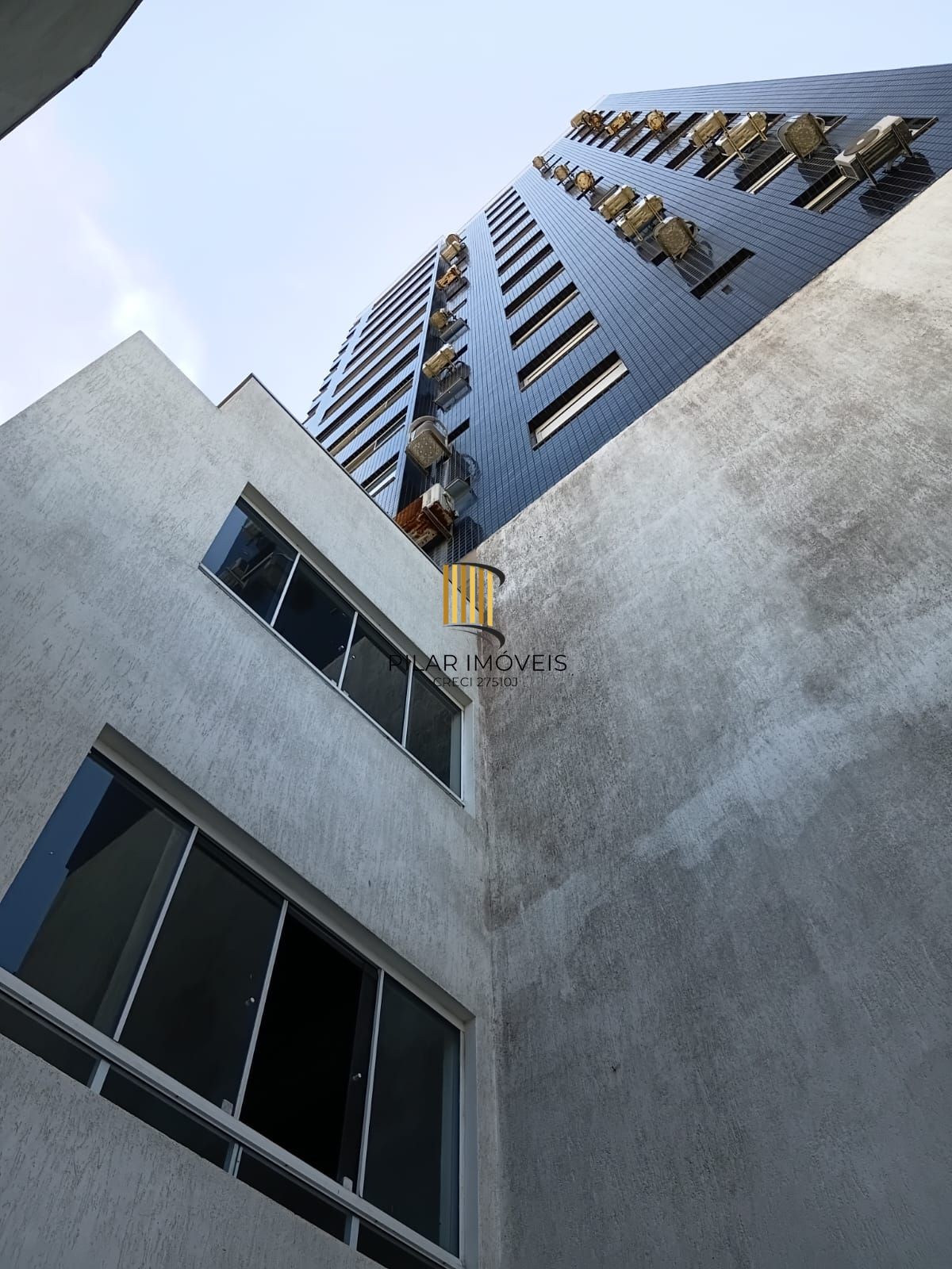 Apartamento centro de Tramandaí novo mobiliado próximo ao mar