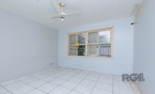 Apartamento de 2 dormitórios com vaga coberta