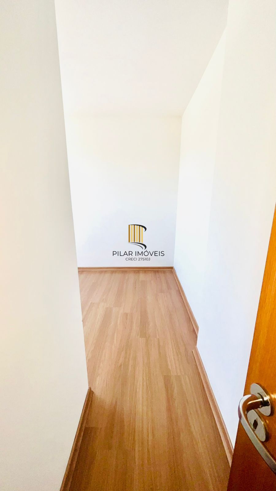 Apartamento no Porto Cruzeiro de 2 dormitórios vaga e infra