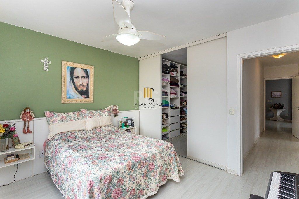 Apartamento de 03 dormitórios (01suíte), com vaga, no bairro São João, em Porto Alegre RS