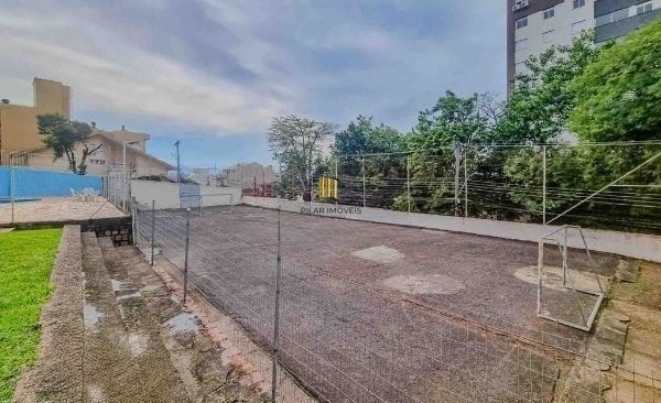 Casa em condomínio no bairro Santo Antômnio de 4 dormitórios e 2 vagas