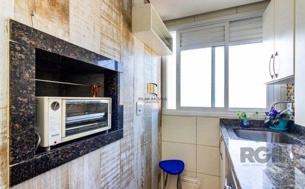 Apartamento no Partenon de 1 dormitório e vaga