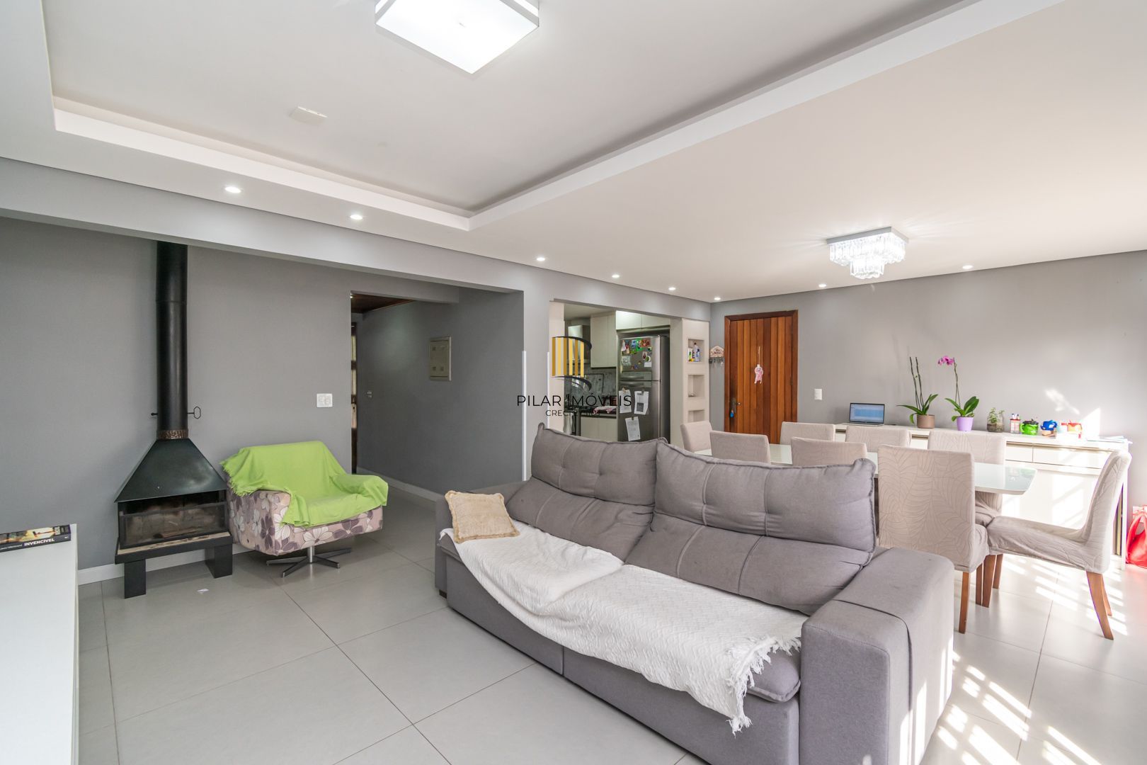 Casa 03 dormit (suíte e closet) e 4 vagas, na Vila Ipiranga, em Porto Alegre, RS