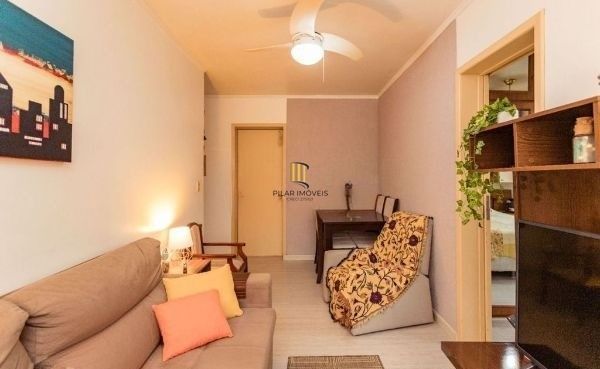 Apartamento no Passo D'areia de 1 dormitório e vaga