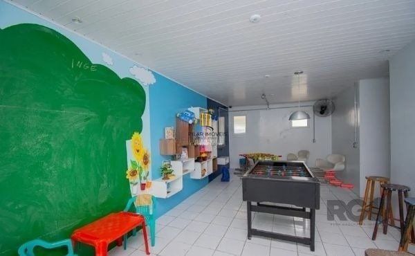 Casa condomínio no Humaitá de 3 dormitórios e vaga DESOCUPADA