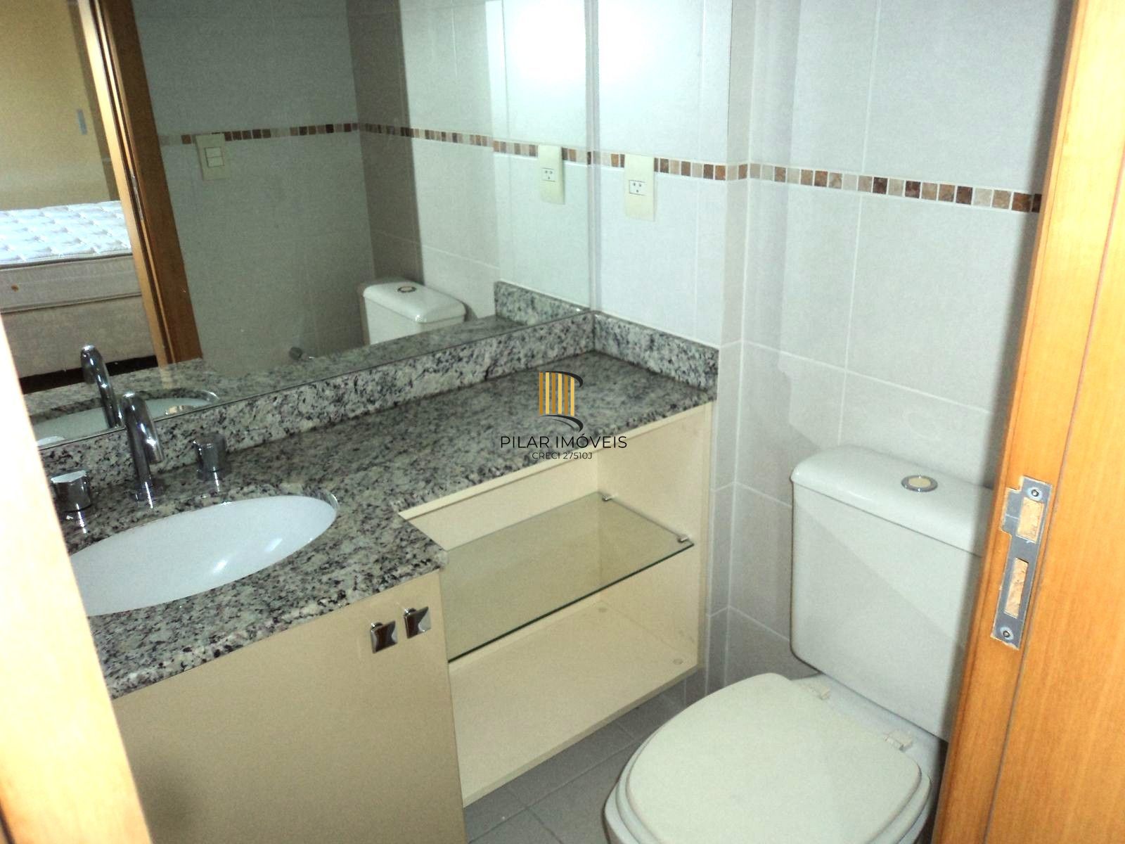 Apartamento no Bom Fim de 2 dormitórios e vaga
