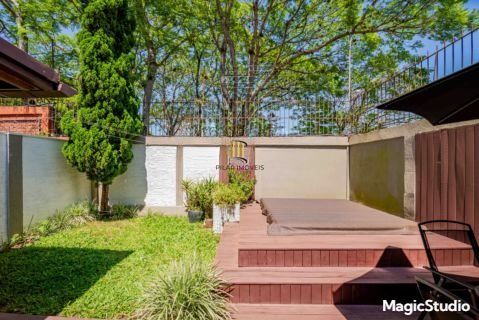 Casa em Condomínio 3 dorms, 2 vagas de garagem, 129m² privativos, à venda Avenida Eduardo Prado, Cavalhada - Porto Alegre