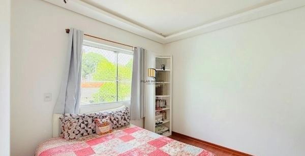 Sobrado no bairro Vila Ipiranga de 4 dormitórios e 4 vagas