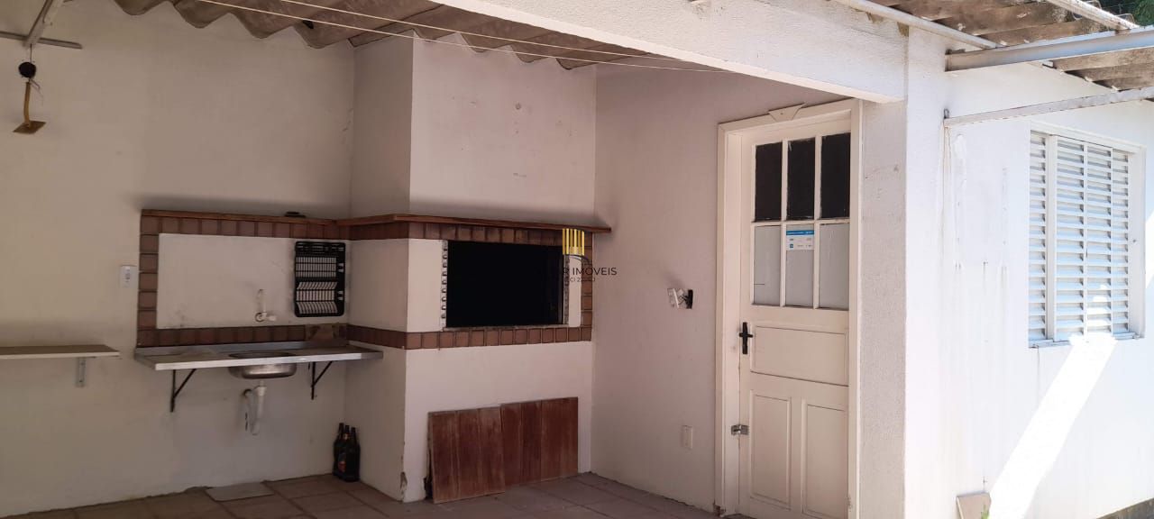 Casa 4 dormitórios no bairro Rubem Berta