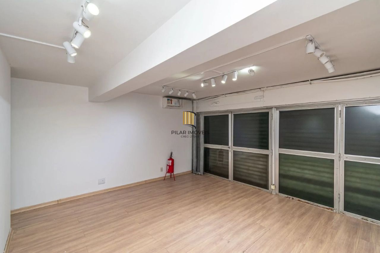 Predio Comercial com 1000m², 5 vagas, no bairro Higienópolis em Porto Alegre para Alugar