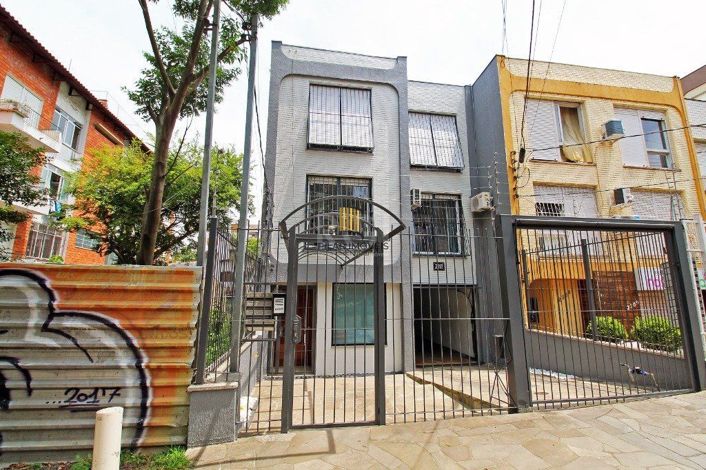 Apartamento de 3 dormitórios e vaga no bairro Petrópolis