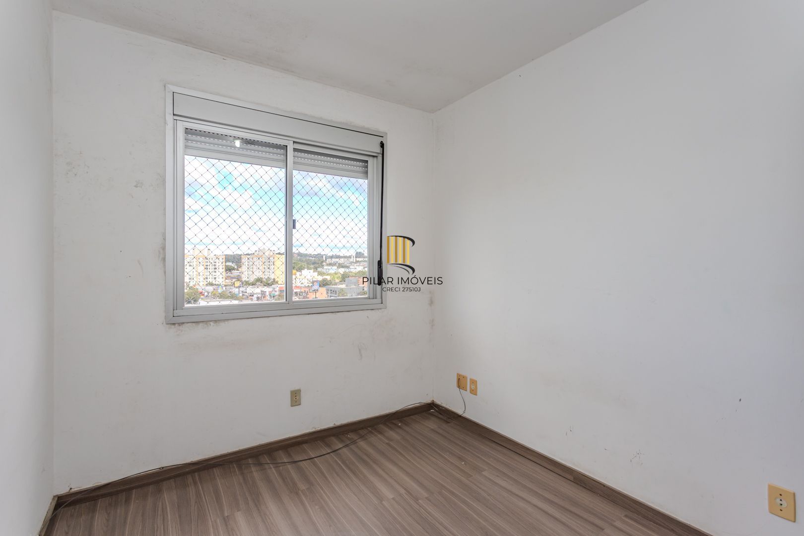 Apartamento na Cavalhada de 2 dormitórios e vaga DESOCUPADO