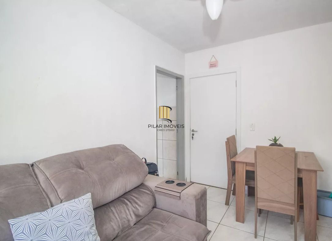 Apartamento de 2 dormitórios e *vaga no bairro Cavalhada