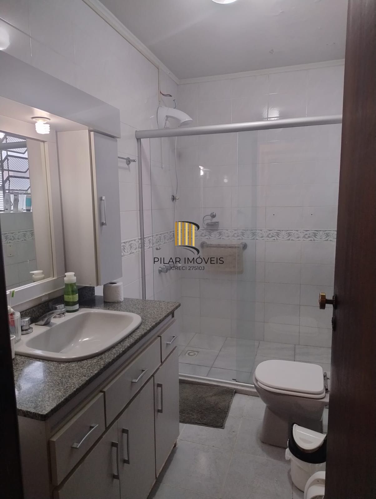 APTO 03 DORMITÓRIOS , GARAGEM ,ELEVADOR, SACADA. NO BAIRRO BOM FIM JUNTO AO HOSPITAL DE CLINICAS