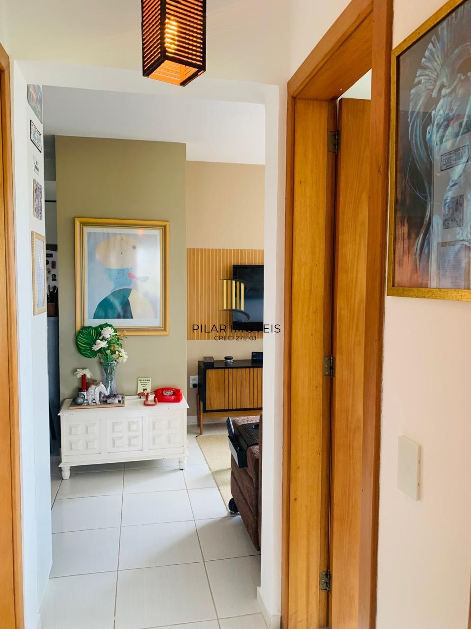 Apartamento no bairro Camaquã de 2 dormitórios vaga e infra