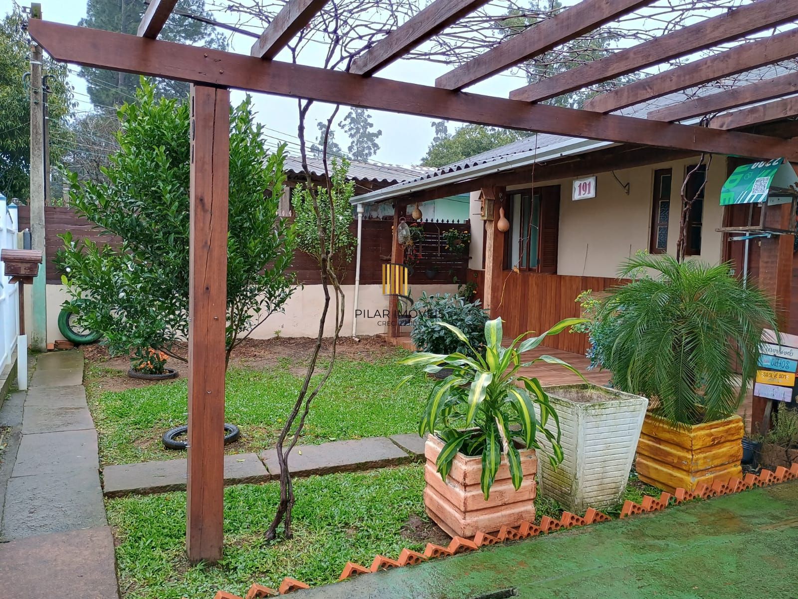 Casa 2 dormitórios no bairro Santa Cruz - Pilar Imóveis