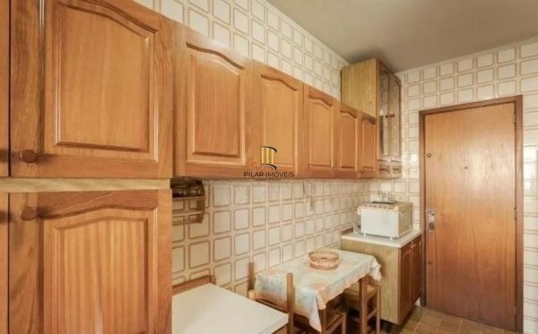 Apartamento no bairro Floresta de 3 dormitórios e vaga