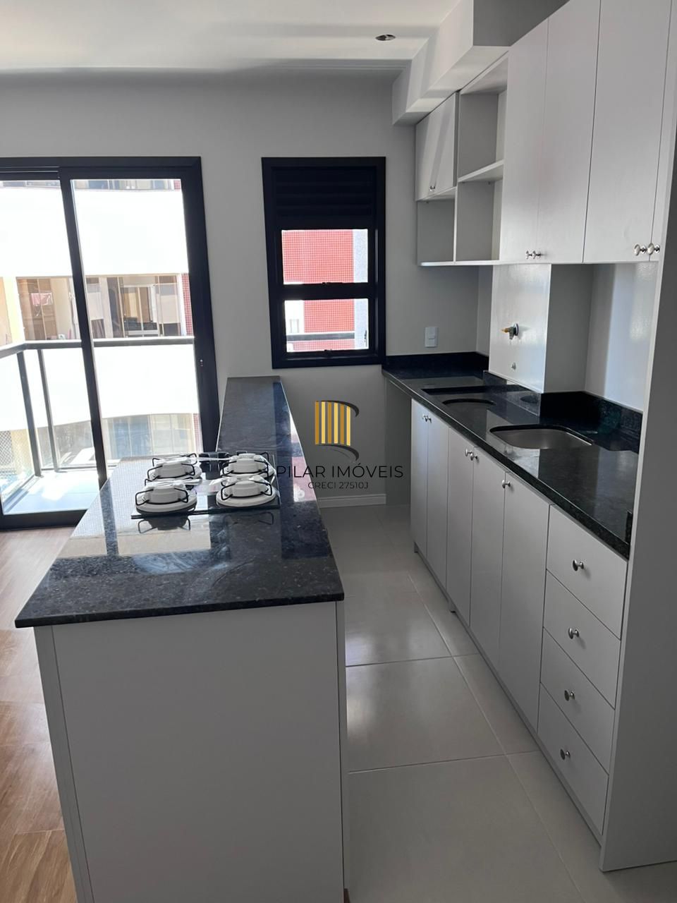 Apartamento de 2 dormitórios e vaga semi mobiliado em Canoas