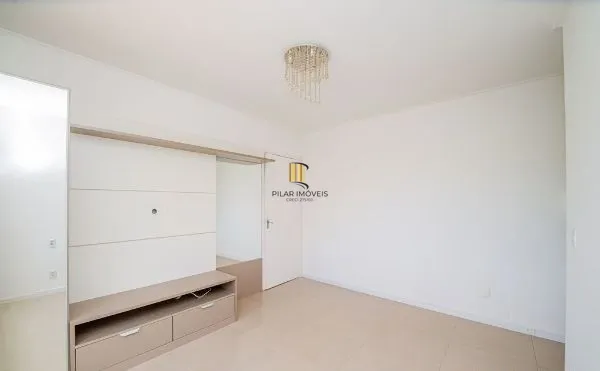 Apartamento no Passo D'areia de 1 dormitório e 2 vagas DESOCUPADO