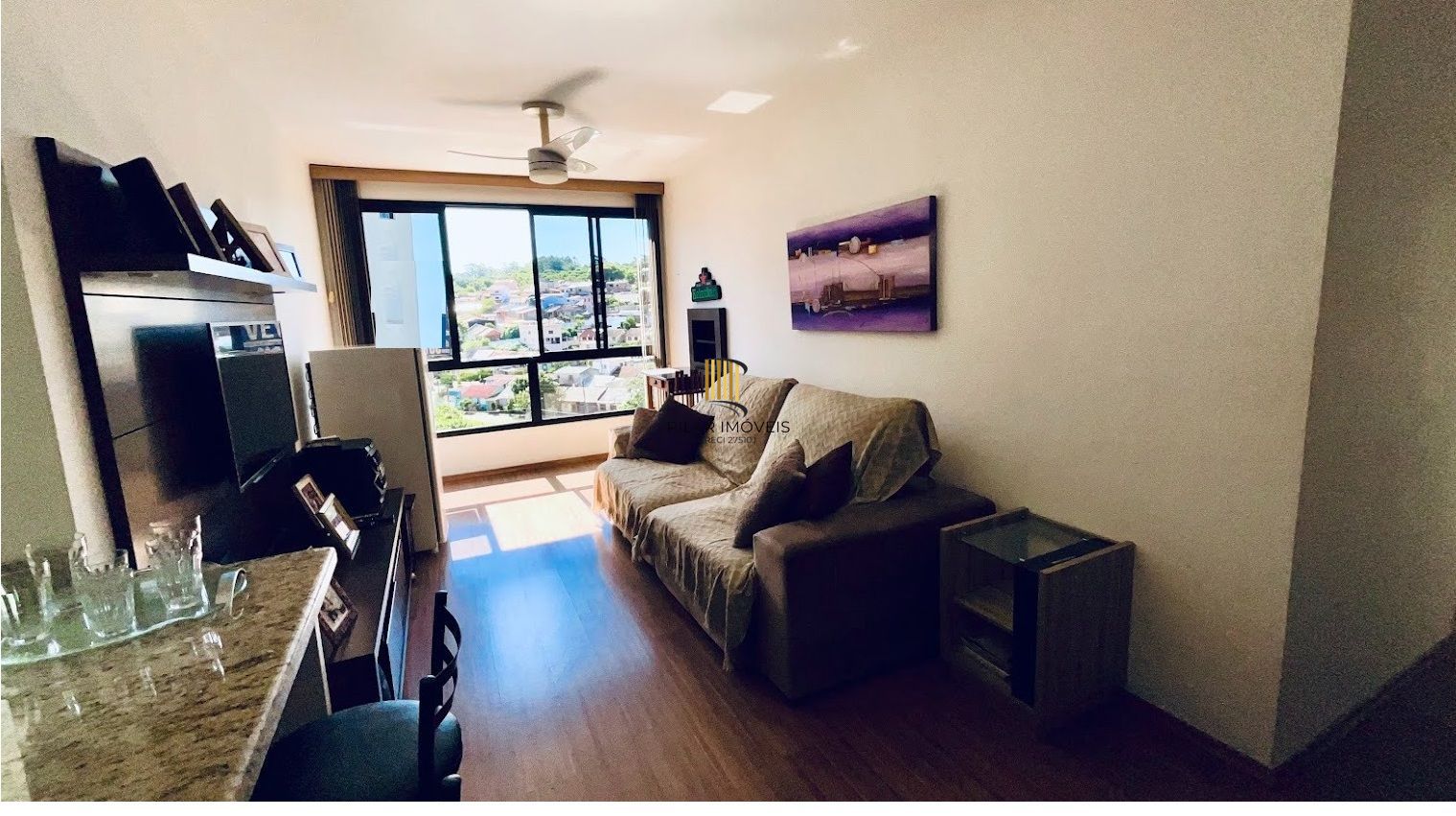 Apartamento no Condomínio Park Plaza de 2 dormitórios e vaga