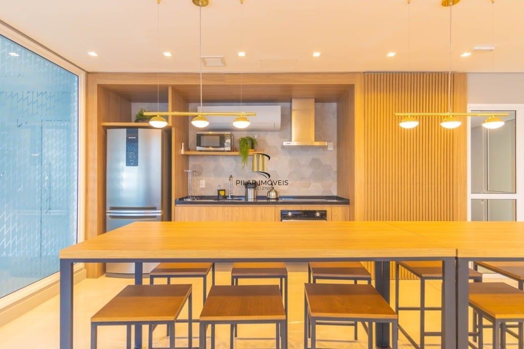 Apartamento no Partenon de 1 dormitório e vaga DESOCUPADO