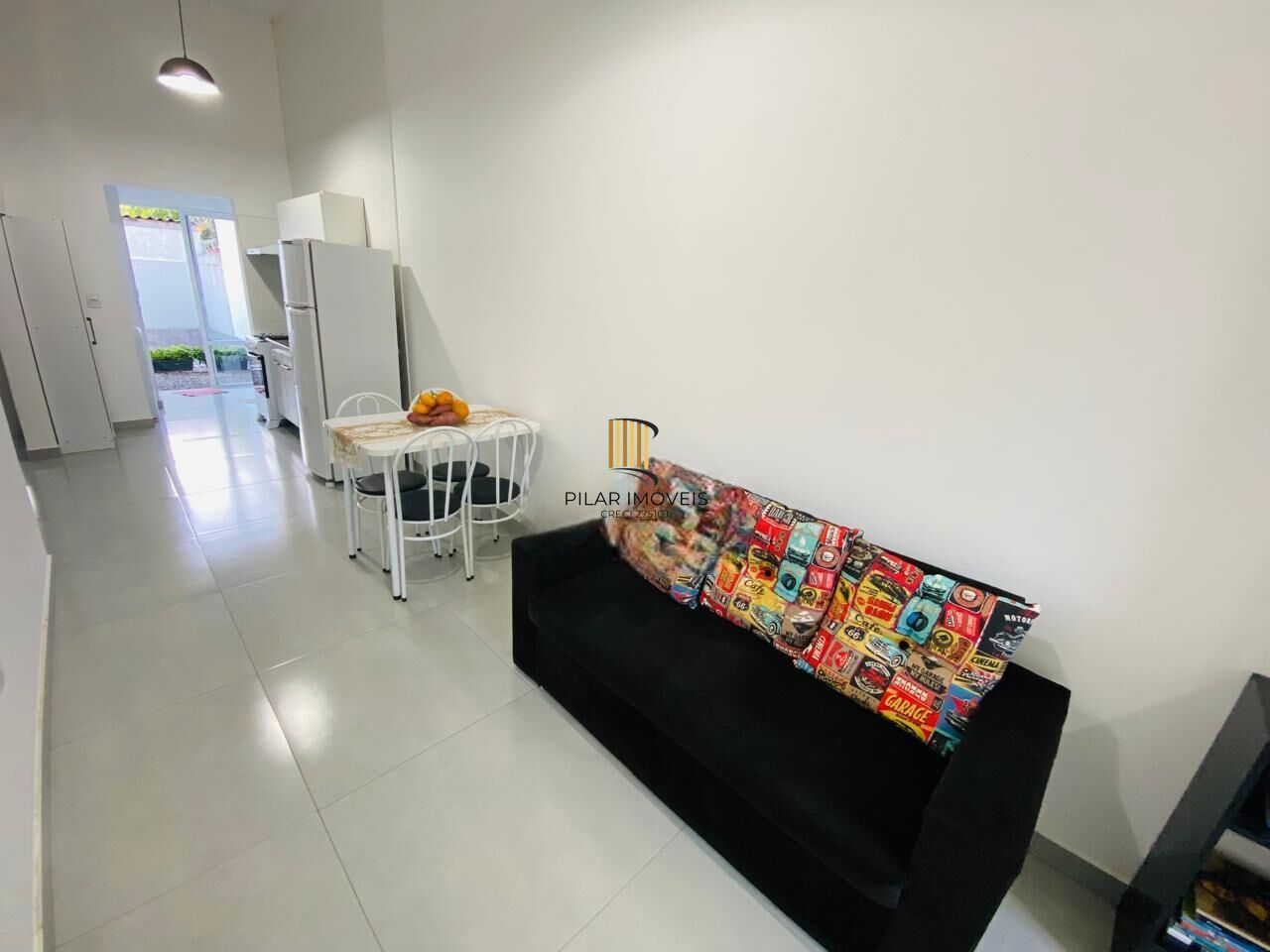 Casa 2 dormitórios no bairro Arco Íris