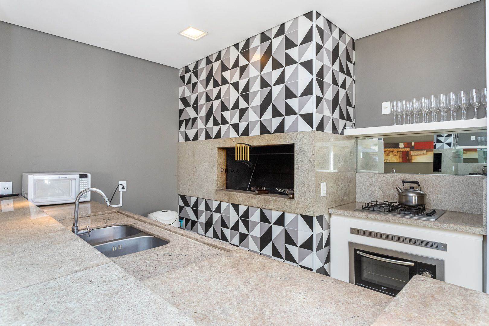 Apartamento 2 dormitórios no bairro Santana