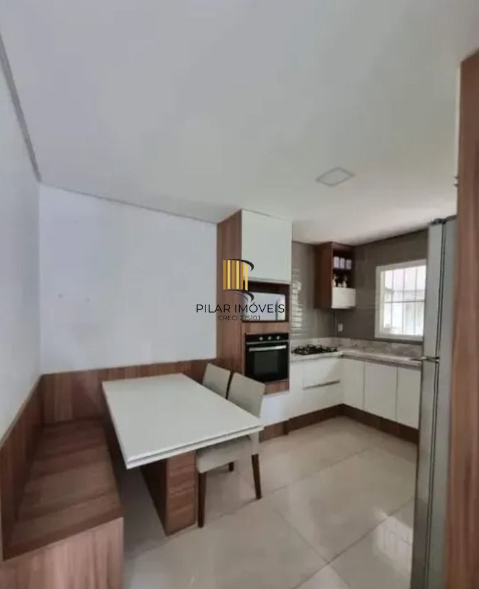 Casa no bairro Três Figueiras II em Viamão de 2 dormitórios e pátio com piscina