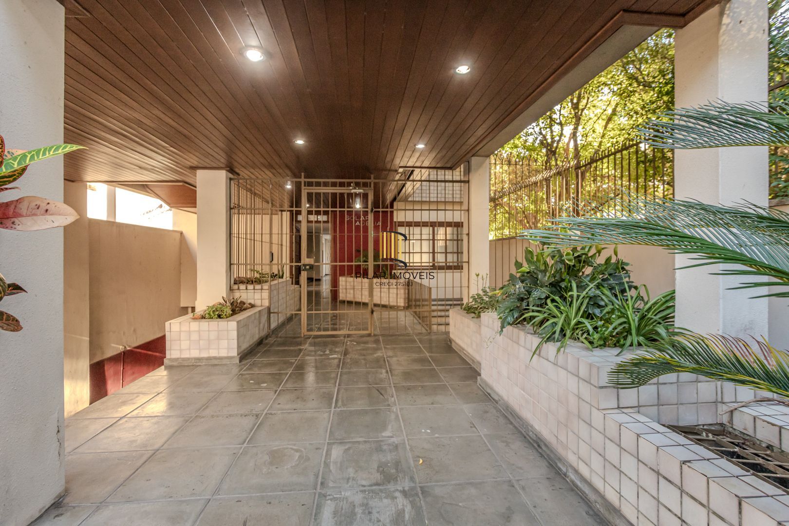 Cobertura duplex no bairro Petrópolis de 3 dormitórios vaga e terraço