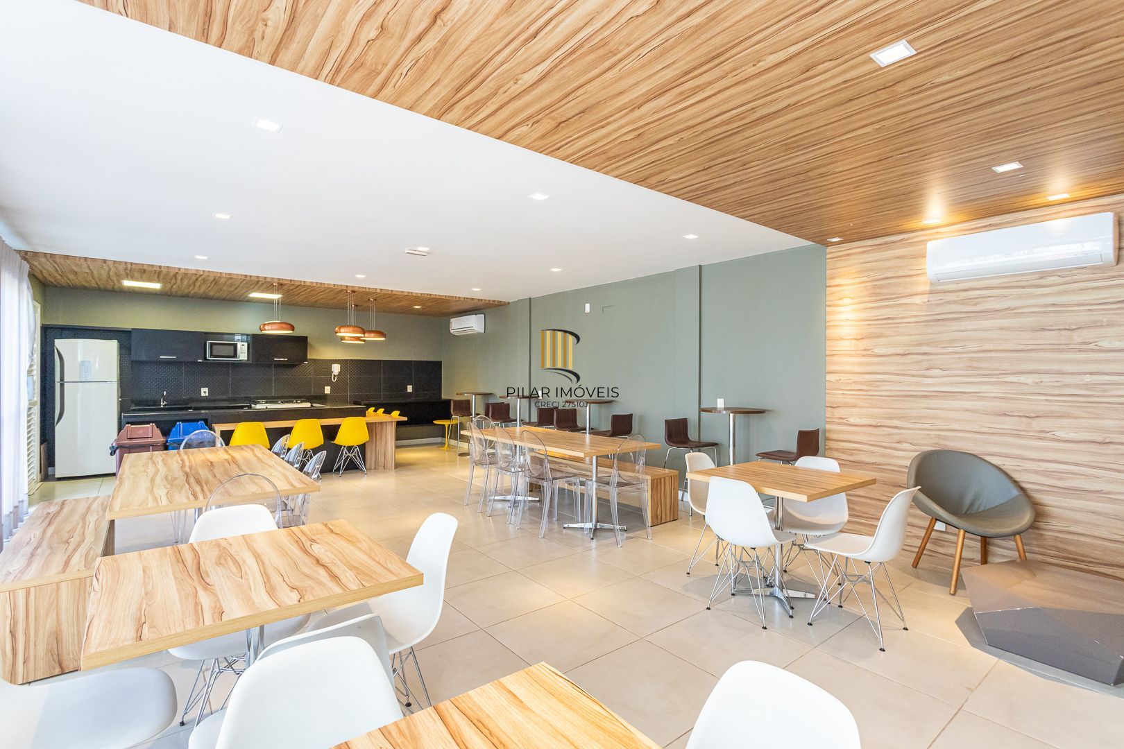 Apartamento 3 dormitórios no bairro Jardim Carvalho