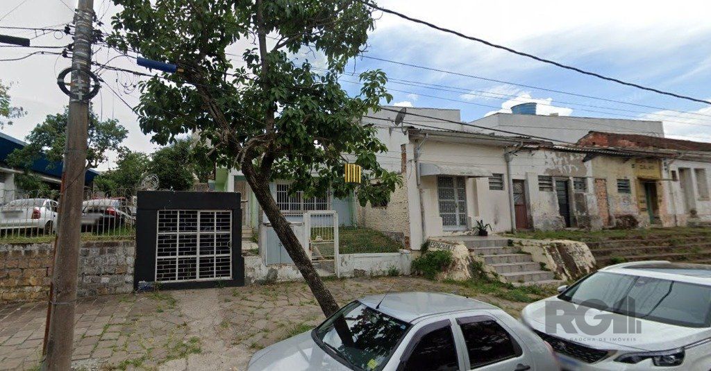 Casa 4 Dormitório(s) Bairro Santana