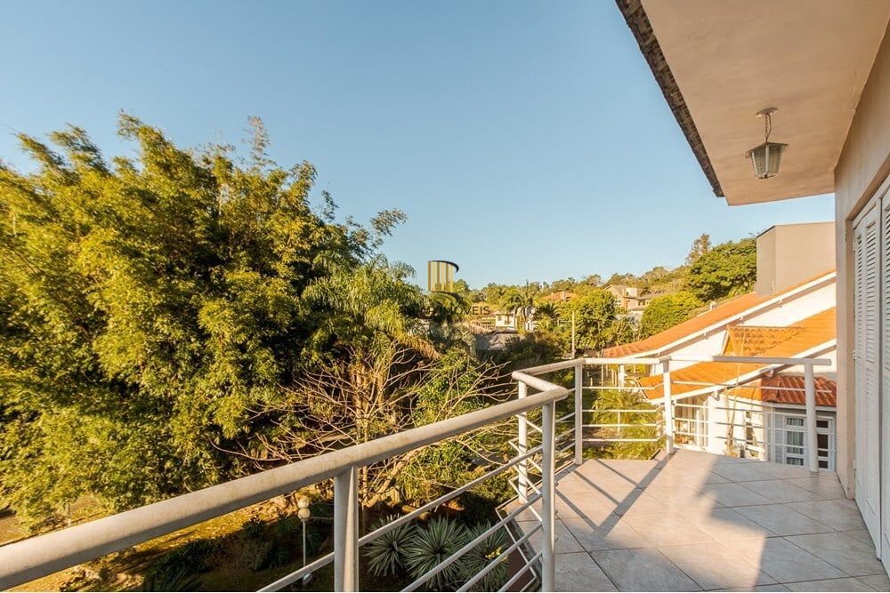 Casa de Condomínio com 3 Quartos à venda, 310m² - Vila Elsa