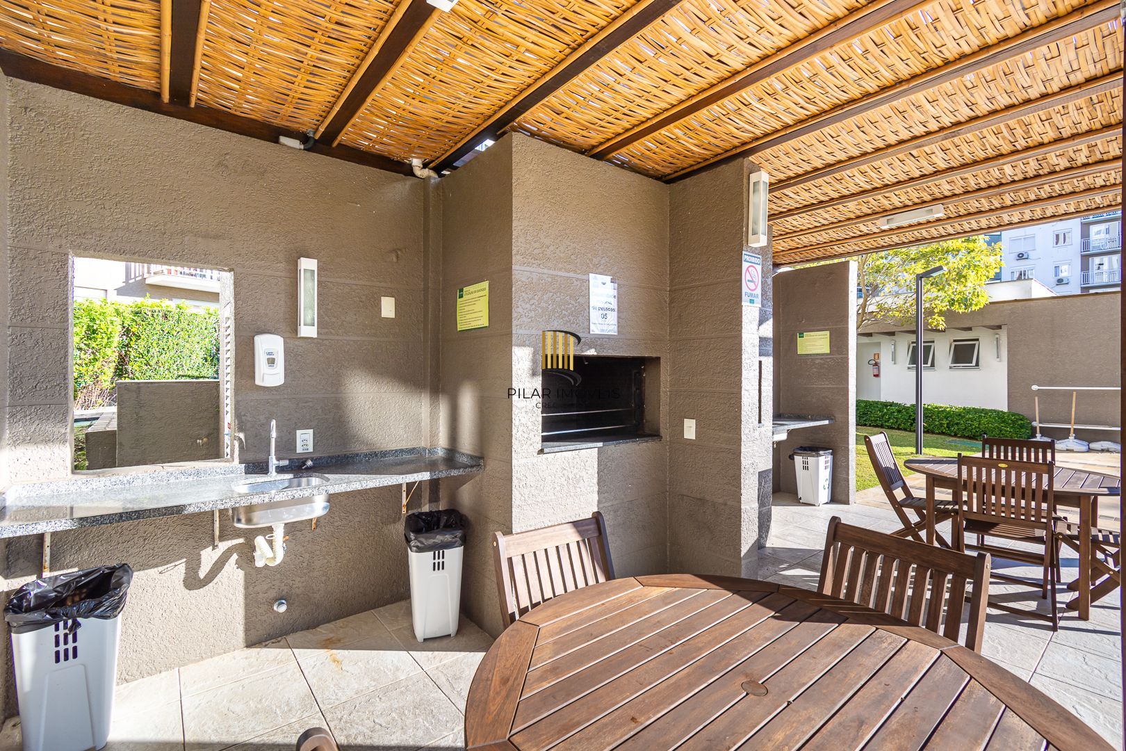 Apartamento 2 dormitórios no bairro Jardim Sabará