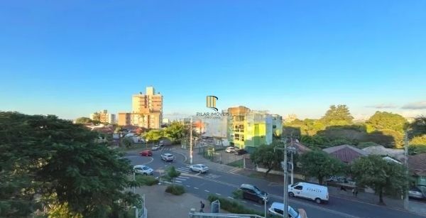 Apartamento no bairro Vila Ipiranga de 2 dormitórios e 2 vagas