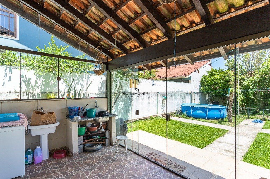 Casa na zona sul de 4 dormitórios 2 vagas - Espirito Santo - Pilar Imóveis