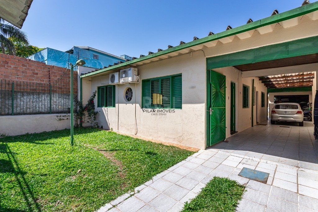 Casa para Venda - 143.32m², 3 dormitórios, sendo 1 suites, 5 vagas - Parque Santa Fé